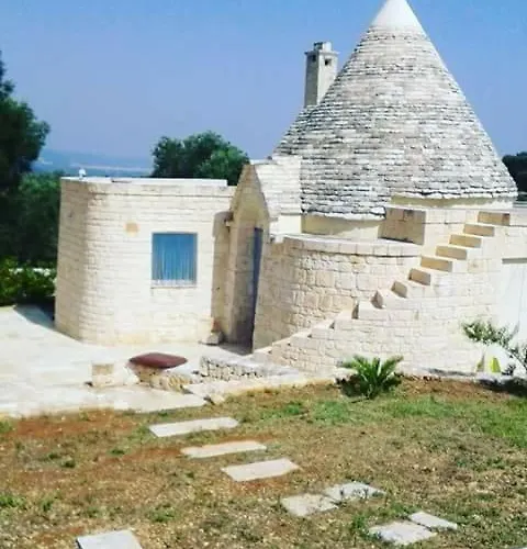 Trullo Salento Alto تْشيستيرنِنو